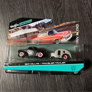 Maisto Design Tow & Go Porky's BBQ 1941 Willys with Teardrop Traveler Trailer